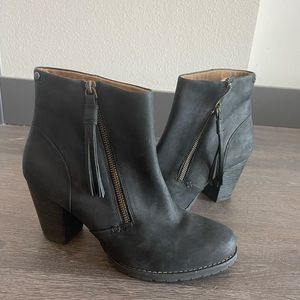 Clarks leather ankle boots